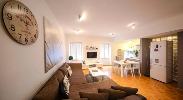 Апартаменты Stomorica Apartments