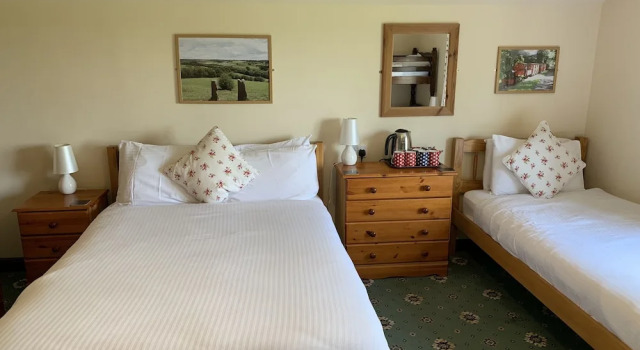 Shawgate Farm Guest House, Забронировать Фермерский дом Отели Ипстонс с парковкой, Парковка