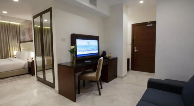 Полулюкс Seas Hotel Amman