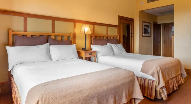 Четырёхместный номер Standard с красивым видом из окна The Omni Grove Park Inn & Spa - Asheville