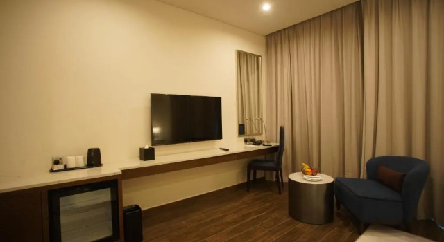 Deluxe Dvoulůžkový s manželskou postelí pokoj C - Hotel and Suites Doha