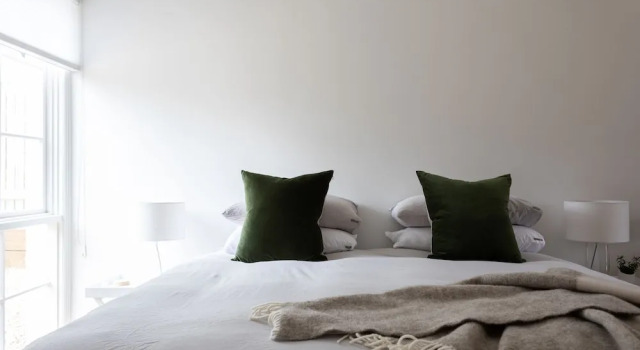 Люкс Deluxe King Bed Studio in the Heart of Richmond
