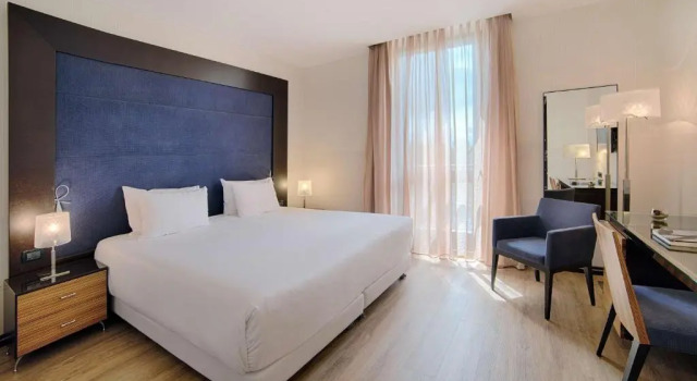 Двухместный номер Superior Отель NH Siena