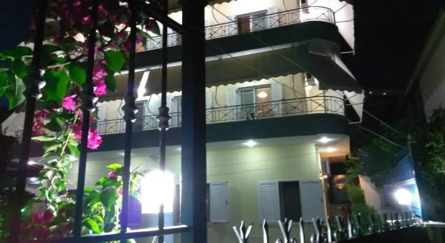 Апартаменты Elidon Apartments