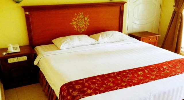 Hotel Centrum, Buchen Sie Hotel Pangkalpinang Sumatra