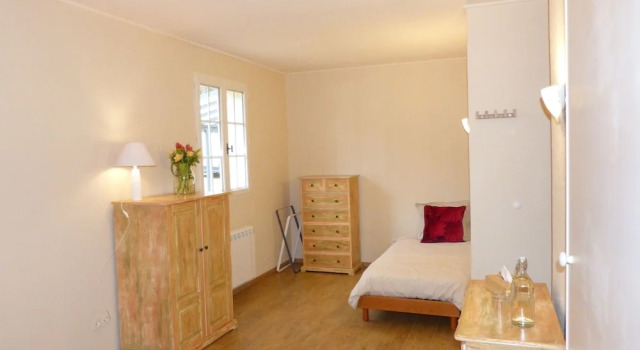 La Vergne, Prenota Hotel Saint-Martin-des-Combes Aquitania