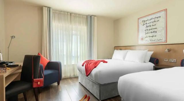 Семейный номер Standard The Mariner Hotel