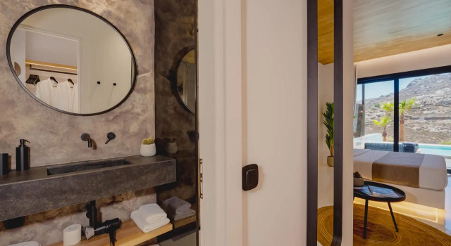 Полулюкс Отель Ftelia Black Villas