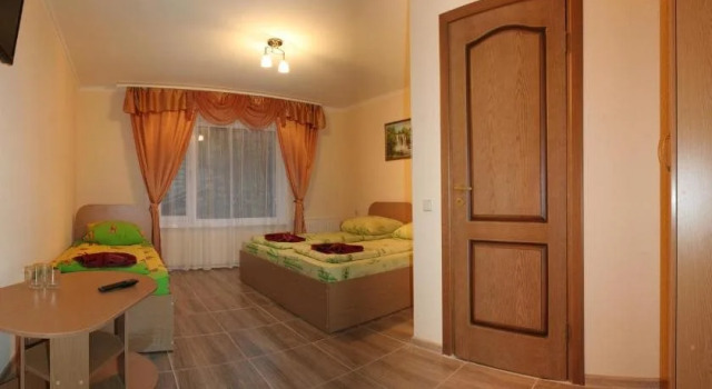 Postoyalyi Dvir