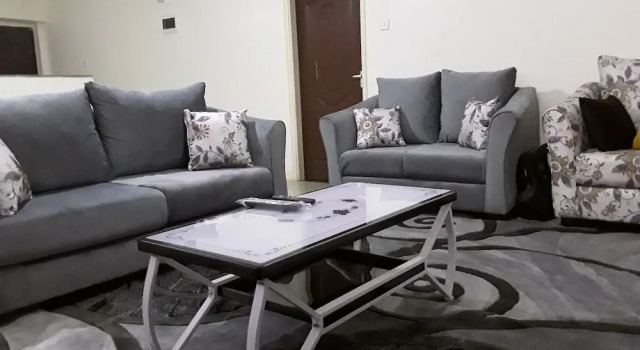 Acacia Furnished Apartments, Varaa Huoneisto Hotellit Embakasi pysäköinnillä, Pysäköinti