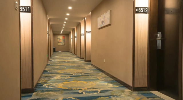 Elan Inn Ningbo Songjiang Dong Road Impression City, Prenota Hotel Hotel a Ningbo con parcheggio, Parcheggio