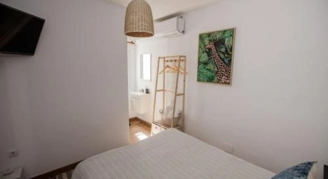 Inhouse Marbella Hostel, Забронировать Хостел Марбелья Коста-дель-Соль, рядом с Набережная Марбельи