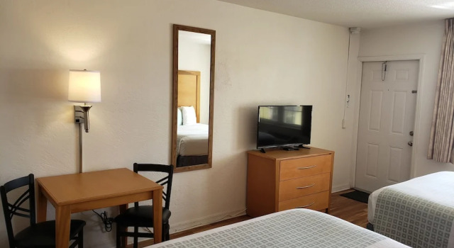 Studio 1 Motel - Daytona Beach, Забронировать Мотель Мотели Дейтона-Бич, Мотель