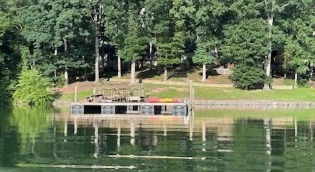 Коттедж Spacious Hidden Paradise At Lake Norman 4 Bedroom Home