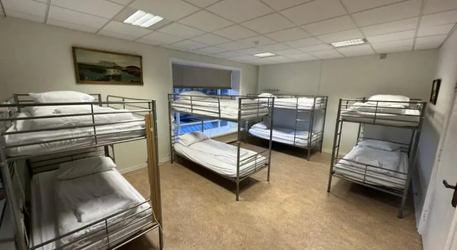 Кровать в общем номере (женский номер) Baron's Hostel