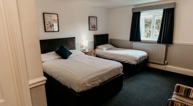 Номер Standard Oak Farm Hotel