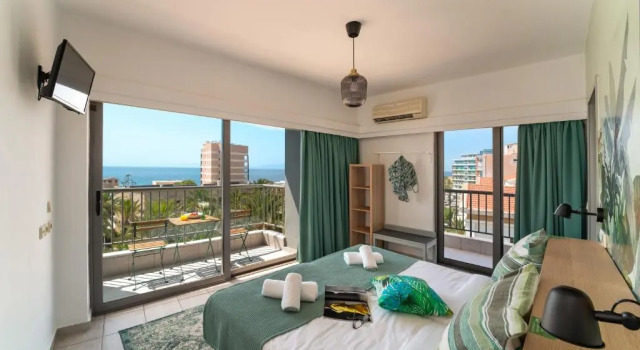 Четырёхместный номер Standard с видом на море STAY Rhodes Hotel