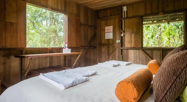 Hakuna Matata Amazon Lodge, Book Hotel Hotels in Amazonas with Parking, Parking