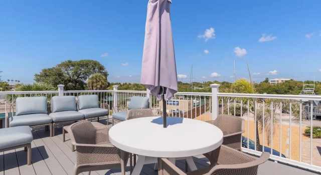 Апартаменты Deluxe Escape Coastal Resort on Casey Key