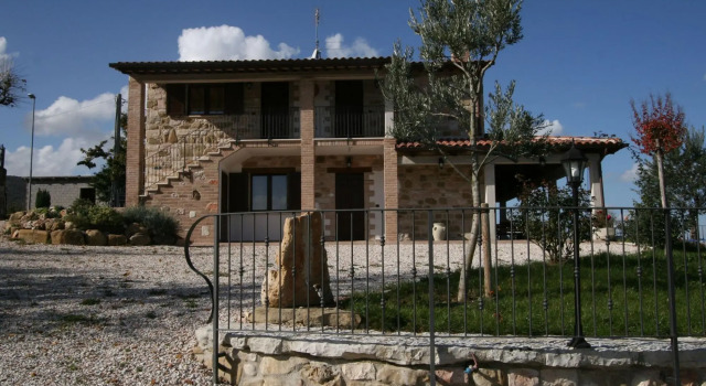 Scenic holiday home in Cagli with roofed terrace and bbq, Rezervovat Hotel Cagli 