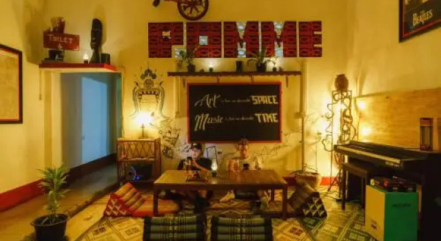 Pomme Hostel Restaurant & Bar - Private Sleeping Cabins, Buchen Sie Hostel Battambang Battambang