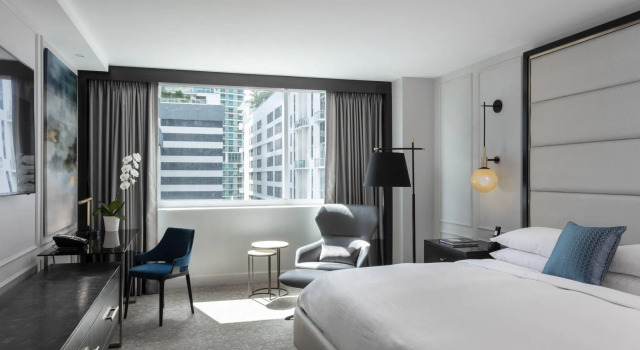 Номер Inspired JW Marriott Miami