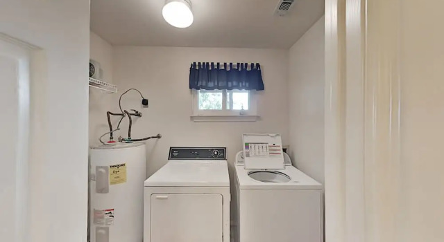 1151oakc 3 Bedroom Home