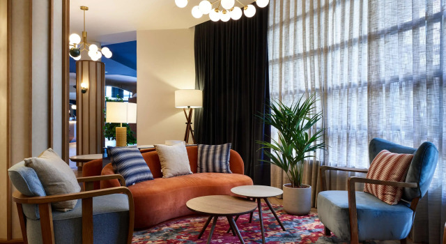 Radisson Blu Hotel Marseille Vieux Port, Забронировать Отель Ла-Корниш Марсель, рядом с Национальный театр Марселя Ла Крие