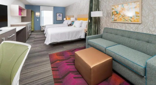 Четырёхместный люкс Home2 Suites by Hilton Newark Airport