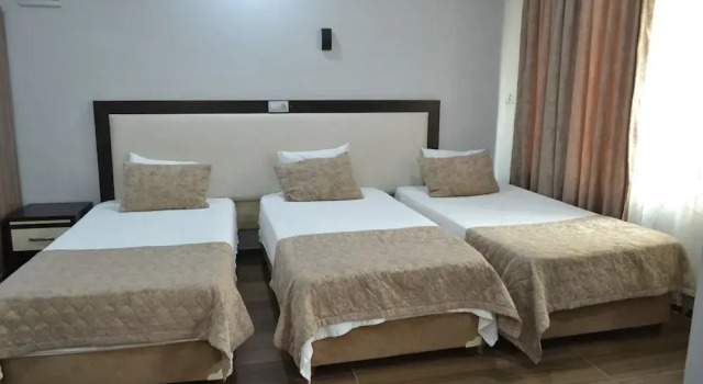 Люкс Adana Kucuksaat Hotel