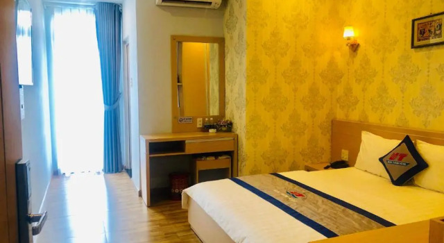 Двухместный номер Deluxe с балконом Ngoc Thanh Hotel