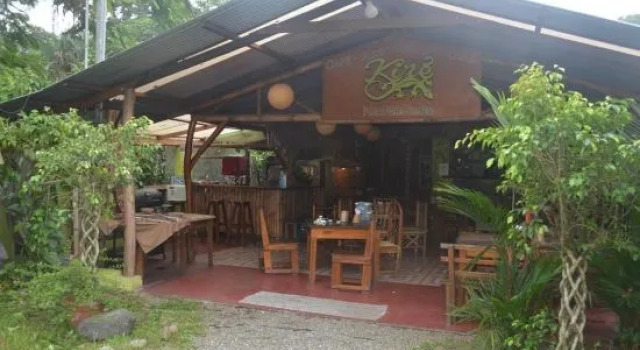 Bungalows Kire, Prenota Hotel Hotel a Limon con parcheggio, Parcheggio