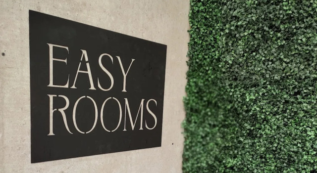 The Easy Rooms