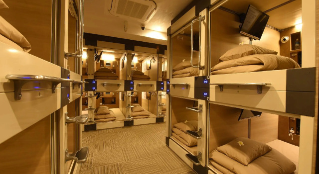 Капсула Capsule Hotel Anshin Oyado Premier Resort Kyoto Shijo Karasuma