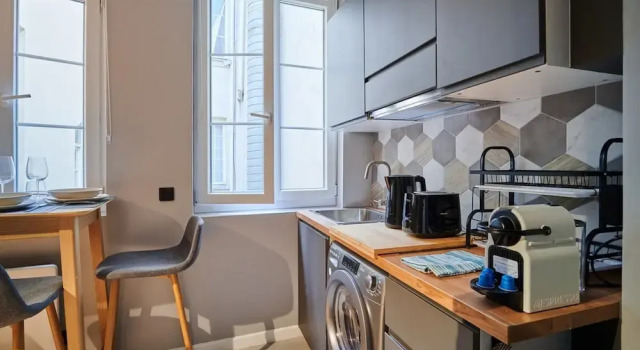Апартаменты Very Charming Apartement Louvre Palais Royal