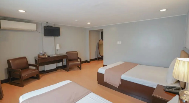 Семейный номер Standard с видом на город Arzo Hotel Manila