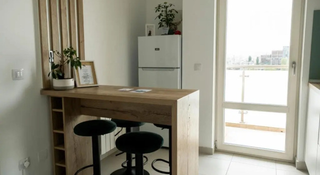 Lara 65 - Cozy & Modern Apartment @ Conest, Забронировать Апартаменты/квартира Отели Яссы с парковкой, рядом с Tiki Village, Парковка