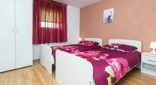 Two-Bedroom Holiday Home In Sukosan, Забронировать Отель Отели в центре Сукошан, в центре