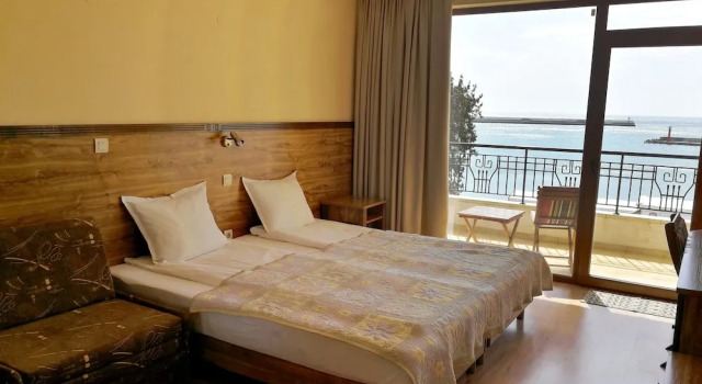 Iris Hotel, Забронировать Отель Отели Балчик 3 звезды, 3*