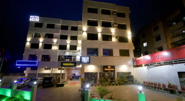 FabHotel Satish Executive Hinjewadi, Забронировать Отель Отели штата Махараштры 3 звезды, 3*