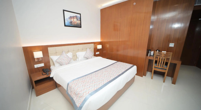 Hotel Veda By RKS