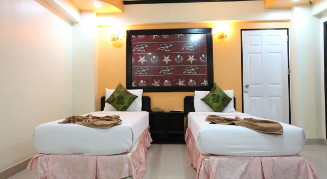 Home Pattaya Hotel, Забронировать Отель Отели Центральной Паттайя с бассейном, рядом с Торговый центр Harbor Pattaya, Бассейн