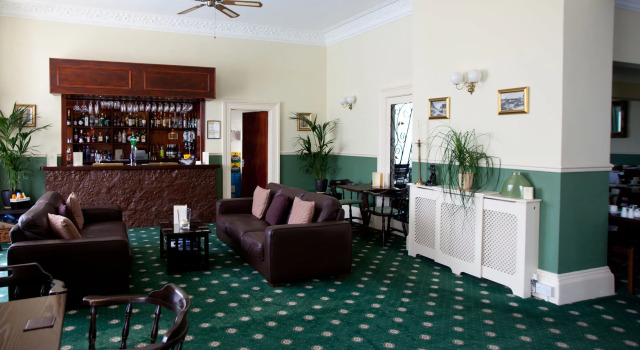 Riviera Lodge Hotel, Book Hotel Hoteller i Torquay med parkering, nær Torre Abbey, Parkering