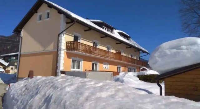 Apartment in Bad Mitterndorf with Sauna, Ski Storage, Garden, Prenota Appartamento Hotel a Stiria con parcheggio, Parcheggio
