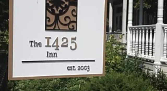 The 1425 Inn, Забронировать Отель «постель и завтрак» Отели Колумбии с парковкой, рядом с Richard Samuel Roberts House, Парковка