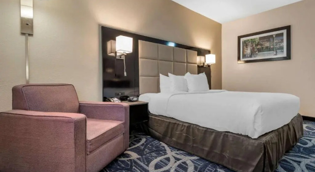 Номер Standard Comfort Inn & Suites Liverpool - Syracuse
