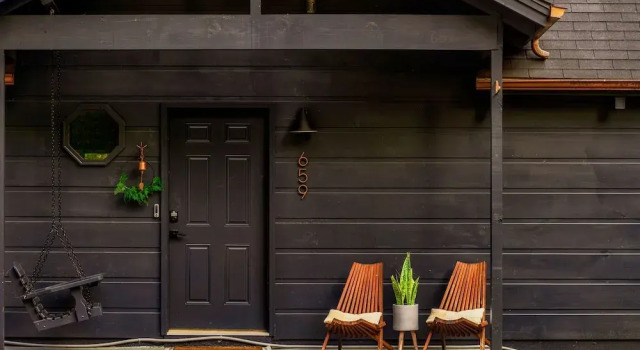 The Copper Bird Cabin