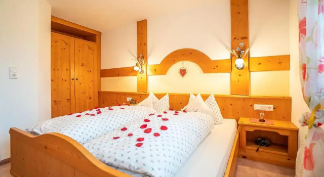 Haus am Waldrand, Prenota Hotel Hotel a Tirolo con parcheggio, Parcheggio