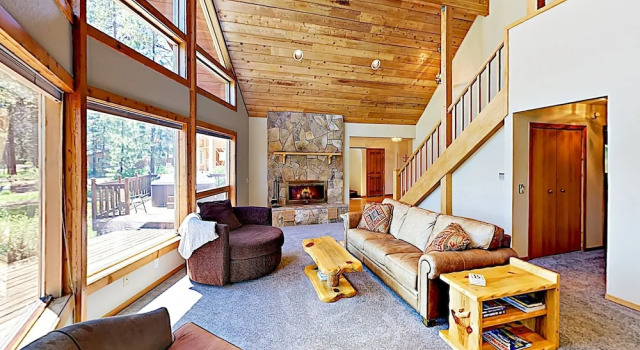 River Hideaway W/ Boat Slip, Kayaks & Hot Tub 4 Bedroom Home
