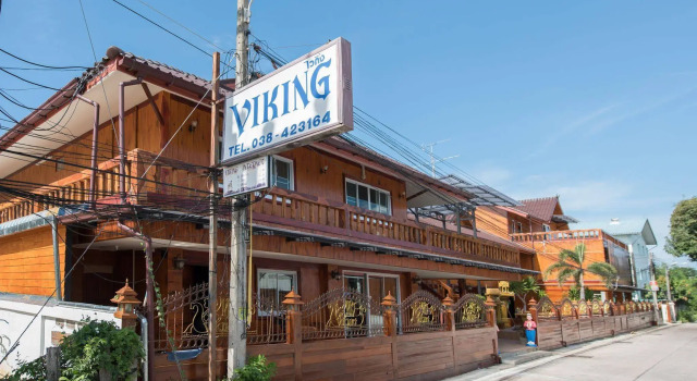 Viking Resorts, Забронировать Курортный отель Отели Центральной Паттайя с парковкой, рядом с Музей Рипли, Парковка